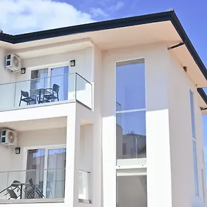 Guest house Sea & View